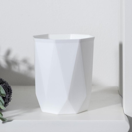 A glass for denture brushes "Prism", 9.5 × 9.5 × 11 cm, white color-1