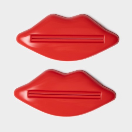 Set of exacerbaters for toothpaste "Lips", 2 pcs, 9.3 × 4.2 cm, red color red-2