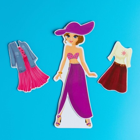 Magnetic game "Seasons" with clothes-4