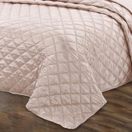 A set with a "Paola" bedspread, size 240x260 cm, 50x70 cm - 2 pcs, shampan color-1