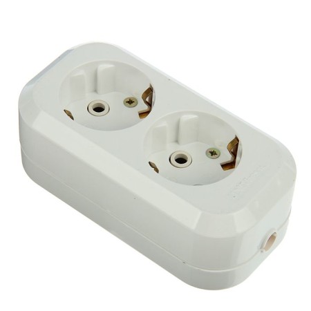 The jacket of the extension cord UNIVERSAL E302, double, ABC plastic, with grounding
