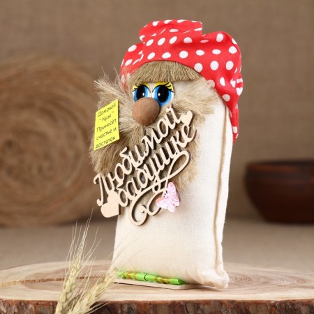 Domovynok "Beloved Grandma", in a cap, 18 cm, Lenon-2