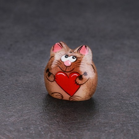 Souvenir "Kitten Venya", with a heart 3.5 × 3 cm, selenite-1