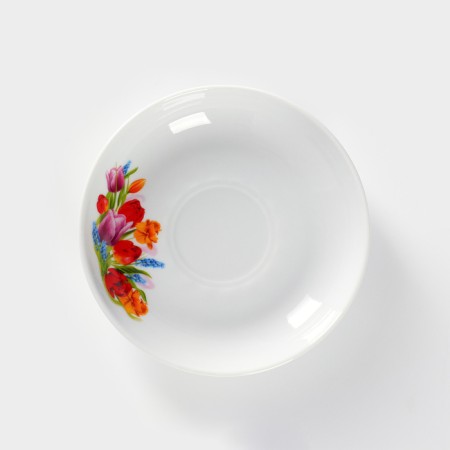 Porcelain saucer "May bouquet", d = 15 cm