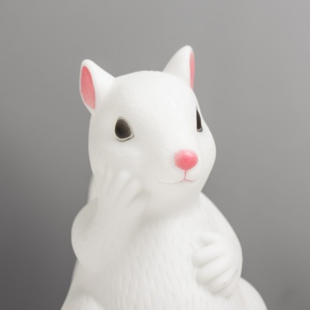 Squirrel nightlight LED from 3XLR44 batteries 9x6x10 cm Risalux-6