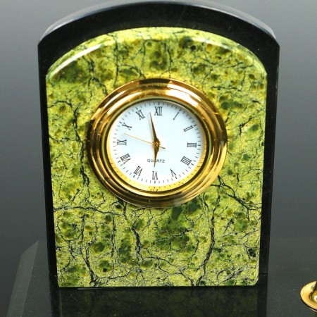 The desktop "with a clock", 15.5x5.5x10 cm, coil-2