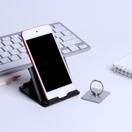 Set "Real Hero": a stand for the phone and the ring on the case-3