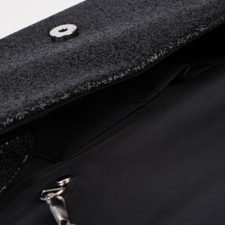 Back-clate on the valve, a long chain, the color is black-2