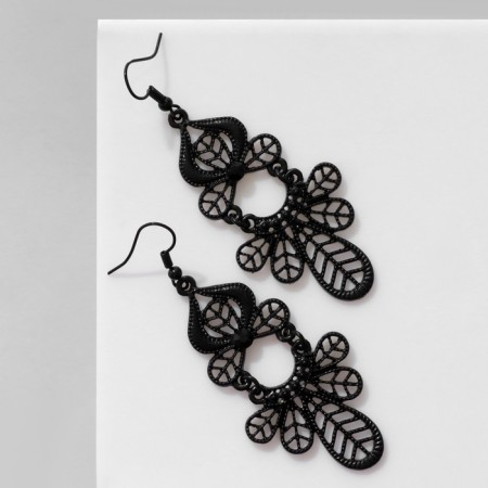 Earrings "openwork" leaves, black color in ferrous metal, 7.5 cm-1