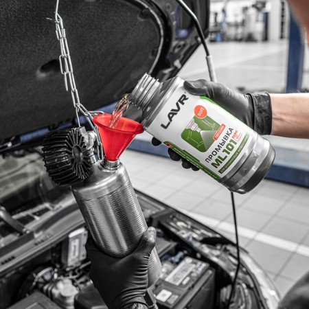 Washing the injector systems Lavr ML101 Euro Injection System Purge, 1 L LN2007-3