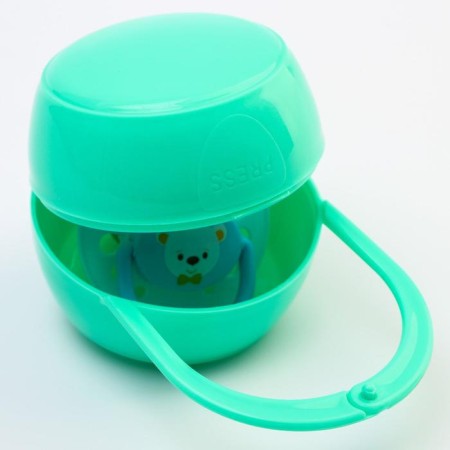 A container for storing and sterilizing children's nipples and dummy, green color-3