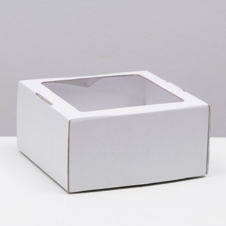 Self -charged box, with a window, craft, white, 23 x 23 x 12 cm