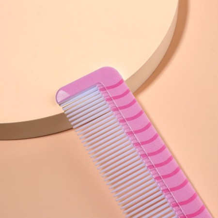 Figure comb “cat-sag”, 14.7 × 3.7 cm-1