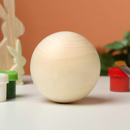 The ball is accurate, opened, 9 cm