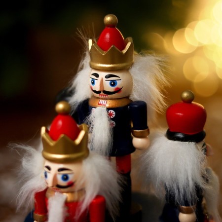 New Year. Souvenir "Carousel Nutcrackers", 11 × 11 × 19 cm, mix-2