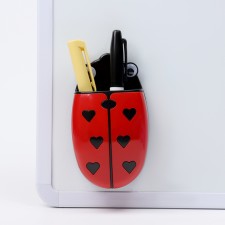 Magnetic universal stand for markers and sponges 