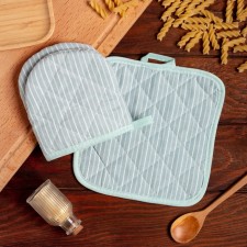 The kitchen set of the “stripes” shares, a captive 20x20cm, mittens 12x15cm, green, 50% of the p/e, 50% cotton
