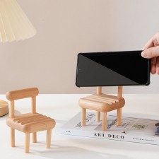 Universal stand for the phone 