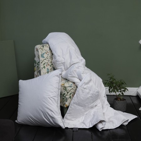 Pillow average, size 70x70 cm, color mix-1