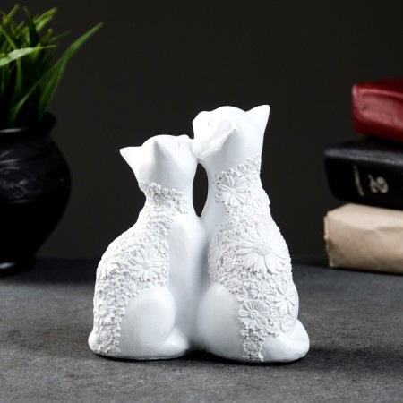 Figure "Cat and Cat" White, 14x13cm-1