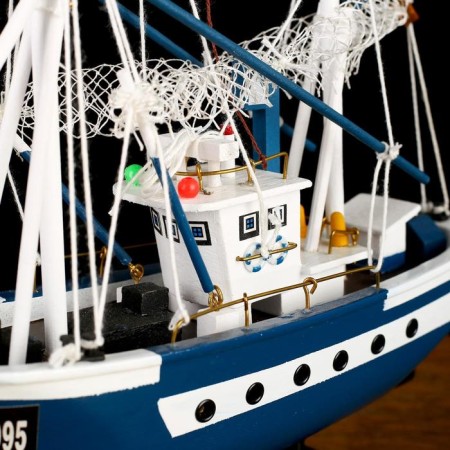 Souvenir ship "Ida", small, blue sides, mesh-3