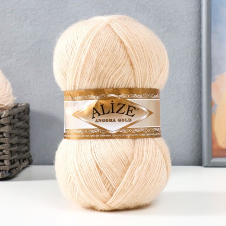 Yarn "Angora Gold" 20% wool, 80% acrylic 550m/100g (67 milk. Beige)