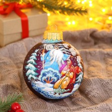 A ball with a manual painting of 100 mm 
