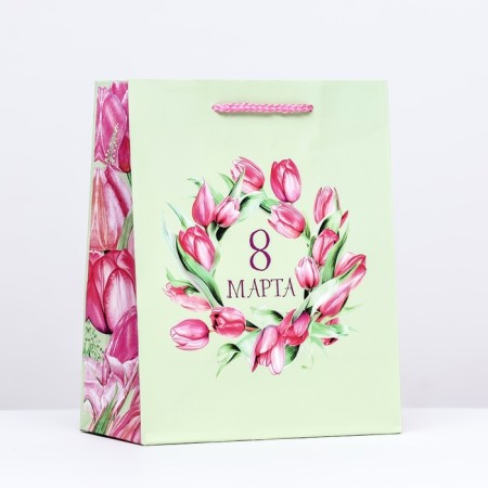 Gift package "March 8", green, 18 x 22.3 x 10 cm