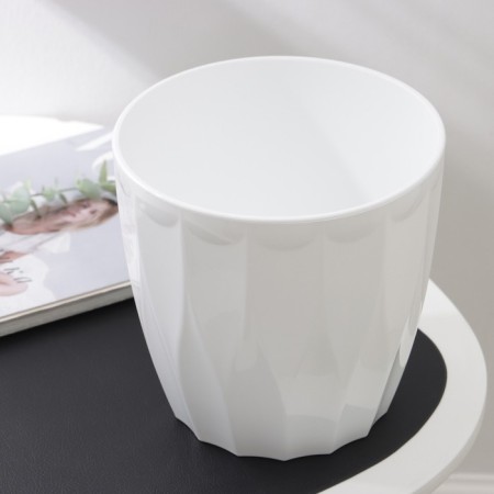 Kashpo for flowers with an insert “flute”, 4.5 l, d = 20 cm, h = 20 cm, white color-1