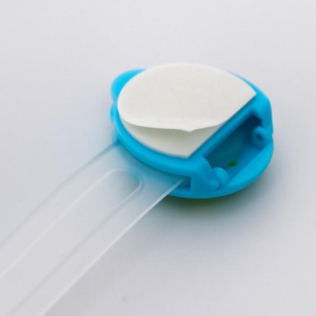 A set of locks for doors and boxes "Bear", universal, flexible, 2 pcs., Blue/green color, crumb I-5