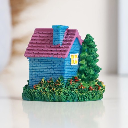 Figure "House on the edge" 5x4x6cm-3