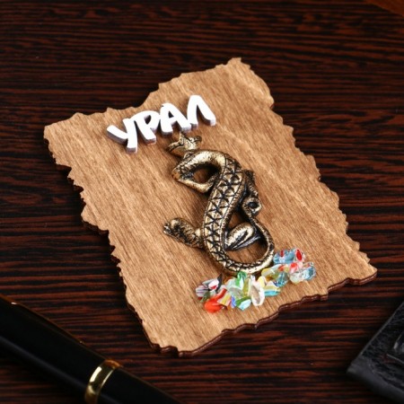 Magnet "Lizard with a crown", wood, gypsum, 7x9 cm-1