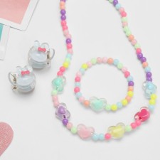 The kit of children's “chosen” 4 subjects: 2 hairpins, beads, bracelet, hearts, colored
