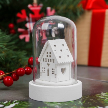 New Year's souvenir with the backlight "Winter House"