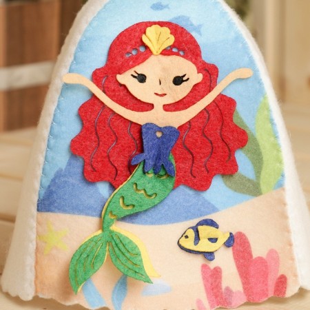 Banch hat for children with an applique of the Mermaid "Red", felt-1