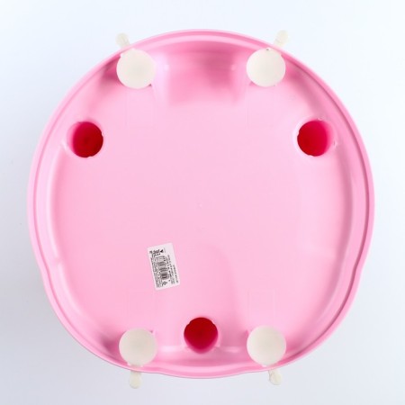 A stool for bathing on the suction cups, the color is pink-3