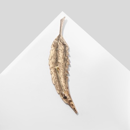 Brooch "Liszt" is elegant, the color is blue-white in gold-1