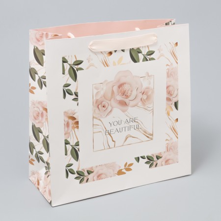 Gift Laminated Square, packaging, “Beautiful”, 30 x 30 x 12 cm-2