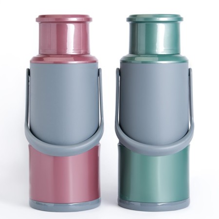 Thermos 1.2 l, with a glass flask, retains heat 24 hours, mix