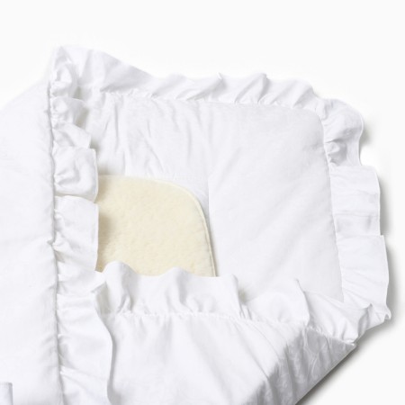The envelope-condensed with a fur insert, the color is white, size 100x100 cm-1