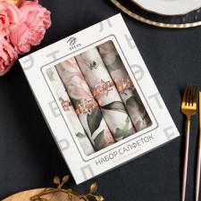 A set of napkins with decorative rings Ethel 