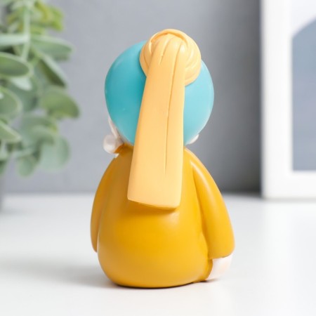Souvenir Polystone "Baby in a yellow dress with earrings" 6x9.2x5.5cm-2