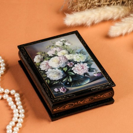 Casket "Piones in a vase", 10 × 14 cm, lacquer miniature