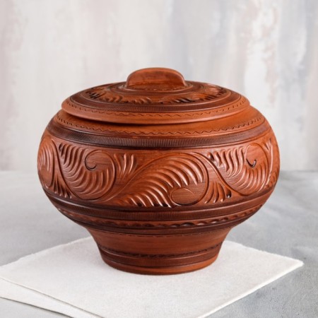 Pot of the oven with a “cast iron” lid, decor, icing, red clay, 4.7 l, mix
