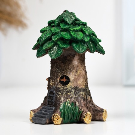 Figure "House Wood" 7x7x10cm-1