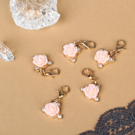 Sharmik "Flower" rose, white-pink color in gold-1