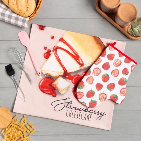 Gift Set Strawberry: a towel, mittens-wrap, brush, blade, corolla