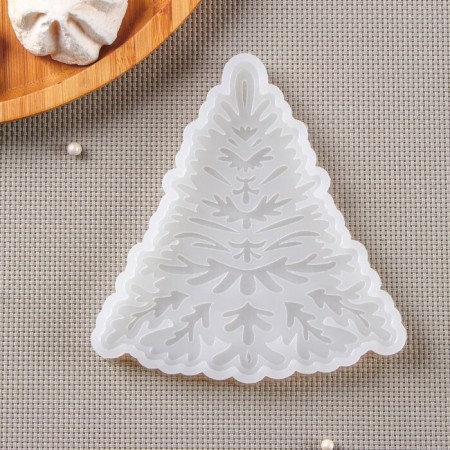 Silicone Mold "Patterned Christmas tree", 12.5 × 12 cm, the color is transparent-1