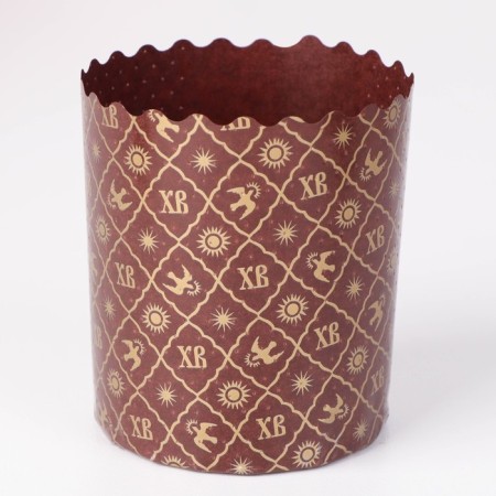 Paper form for cake "XV" 70 x 85 mm, (packaging 2400 pcs)-1