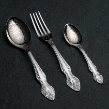 A set of cutlery 